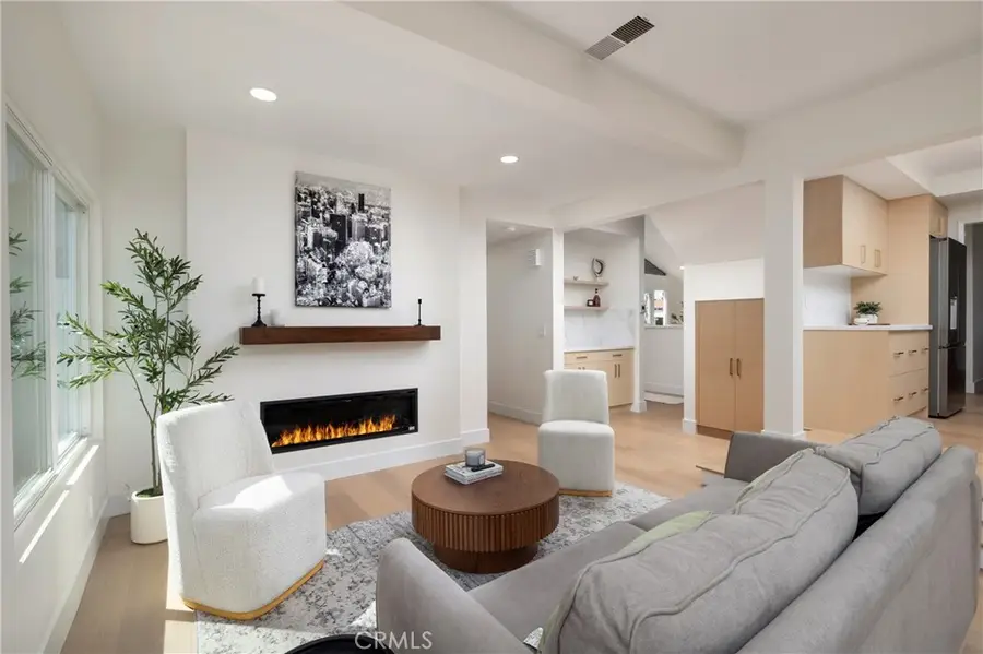 3834 Mistral, Huntington Beach, CA 92649 - #3