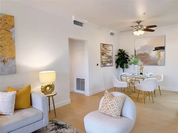 225 Gallery, Tustin, CA 92782