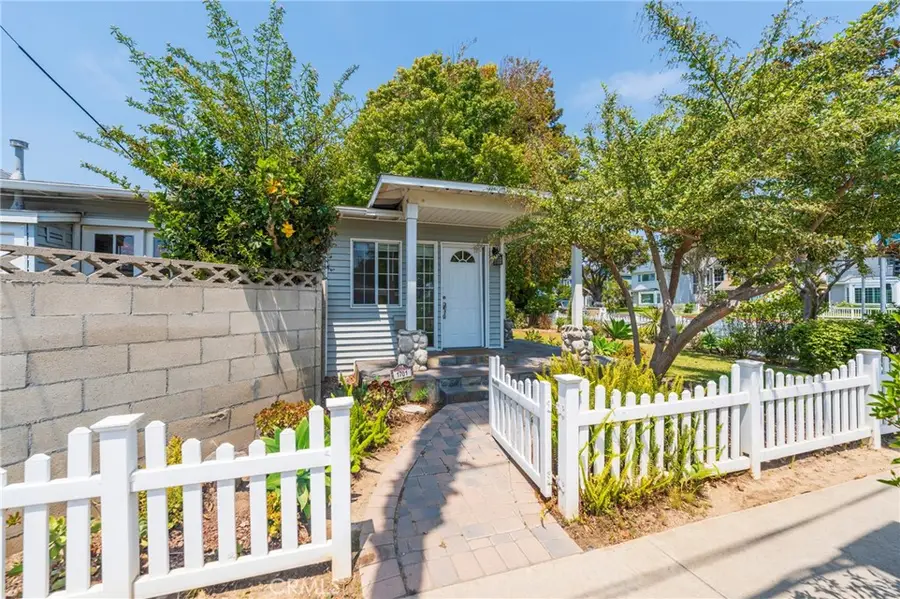 1701 Lake Street, Huntington Beach, CA 92648 - #2