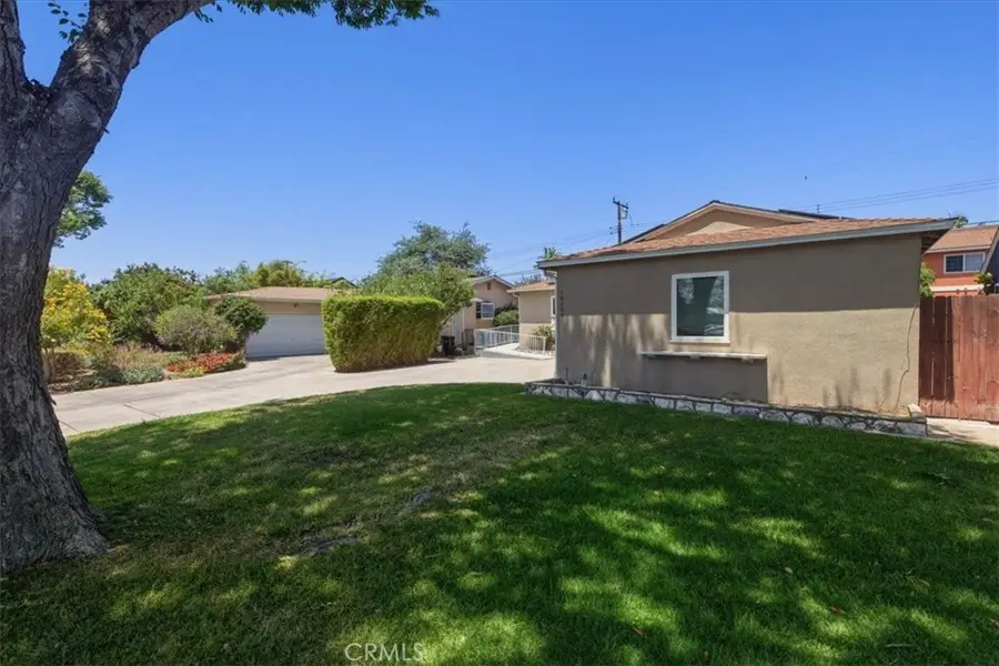 10225 Foster Rd, Downey, CA 90242 - #3