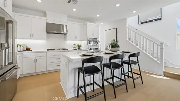 698 Guy Turner Drive, Camarillo, CA 93010