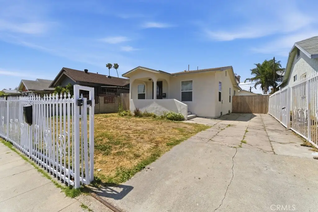 1221 W 73rd Street, Los Angeles, CA 90044 - #1
