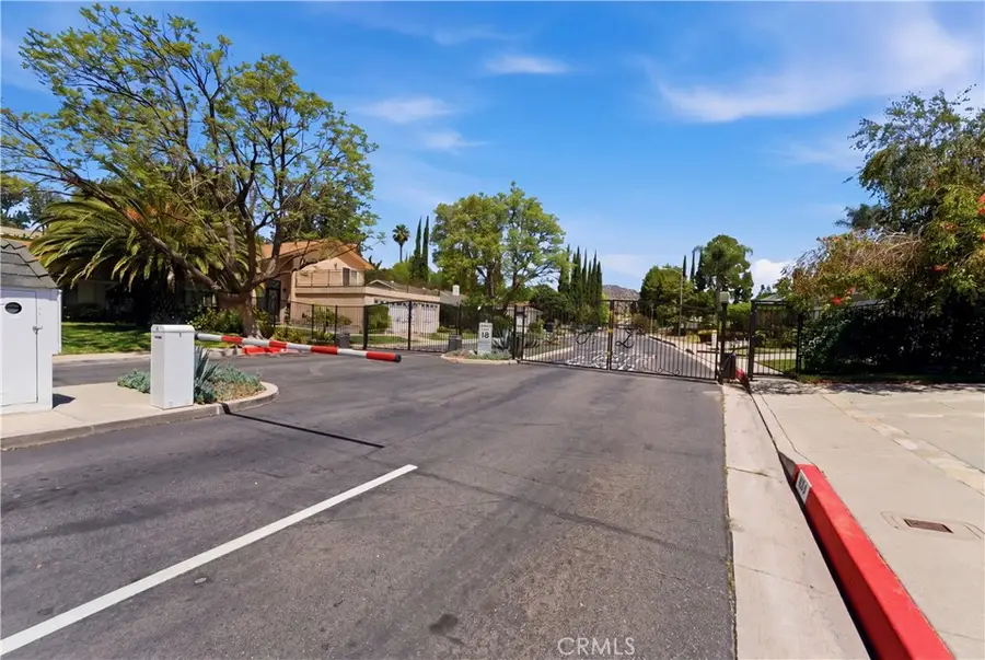 8356 Ducor Avenue, Canoga Park, CA 91304 - #3