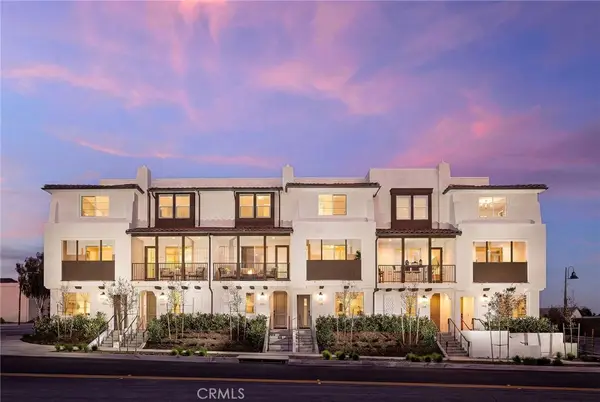 160 E Whittier Boulevard, La Habra, CA 90631