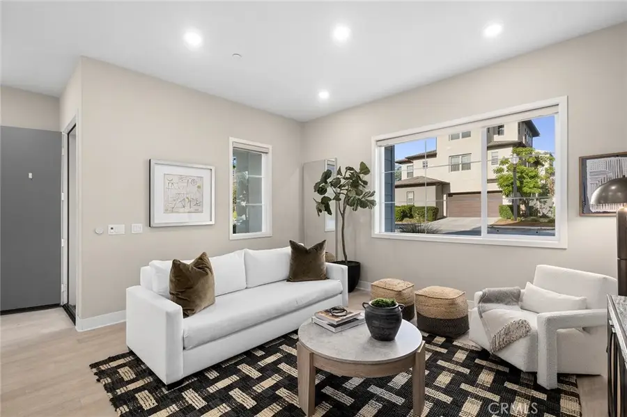 157 Crossover, Irvine, CA 92618 - #3