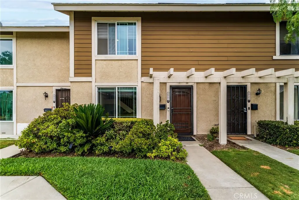 2921 S Sycamore St #E, Santa Ana, CA 92707 - #1