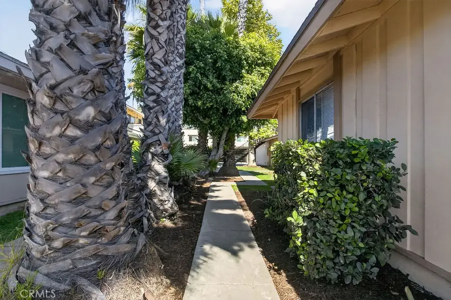 16572 Goldenwest Street, Huntington Beach, CA 92647 - #3