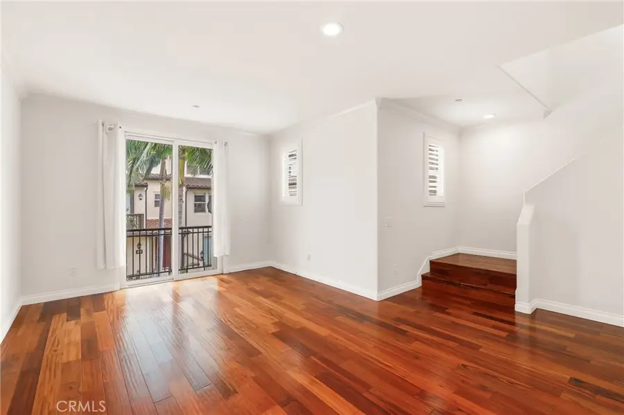 2925 W Edinger Avenue, Santa Ana, CA 92704 - #3