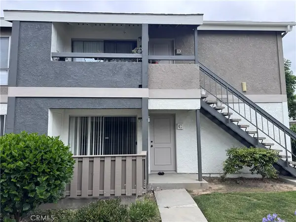 2871 S Fairview, Santa Ana, CA 92704