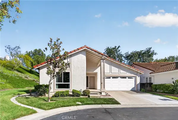 27706 Calle Valdes, Mission Viejo, CA 92692