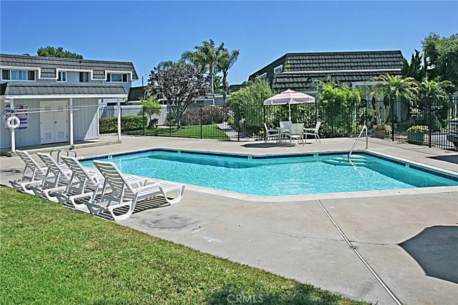 8278 Artista Drive, Huntington Beach, CA 92646 - #3