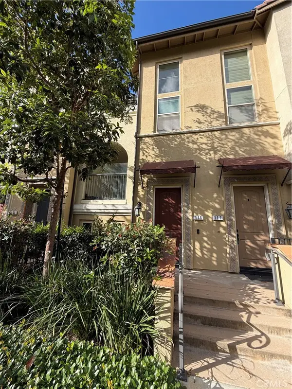 115 Neptune, Irvine, CA 92618