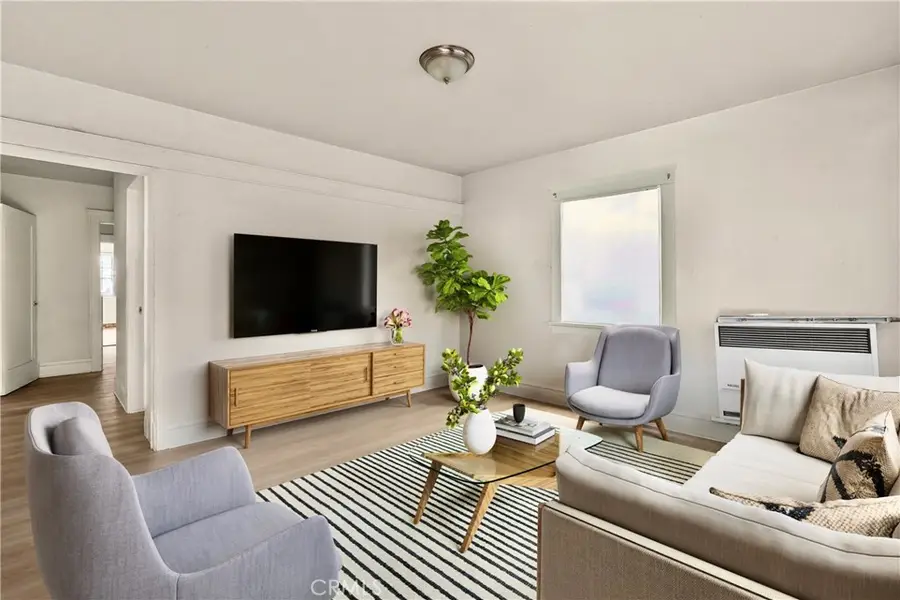 508 W 10th, Long Beach, CA 90813 - #2