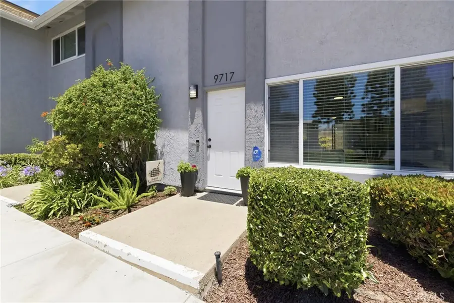 9717 Pettswood #6 Drive, Huntington Beach, CA 92646 - #2