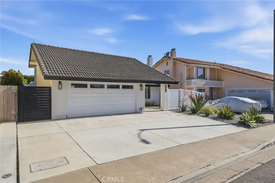 10618 El Toro, Fountain Valley, CA 92708 - #3