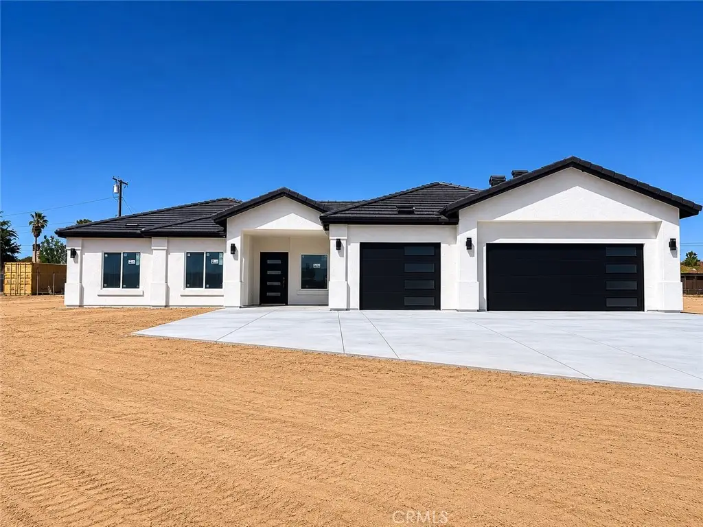 15561 Apple Valley Road, Apple Valley, CA 92307 - #1