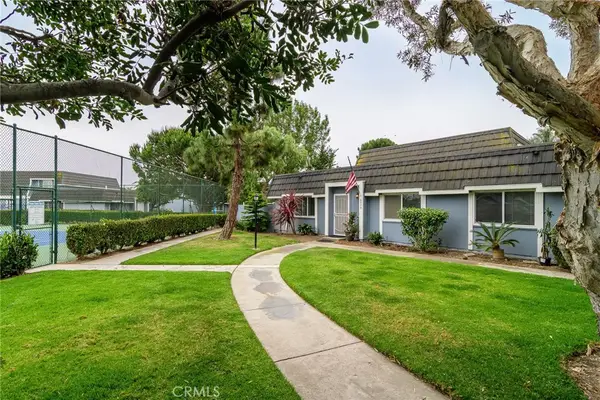 8379 Leeward, Huntington Beach, CA 92646