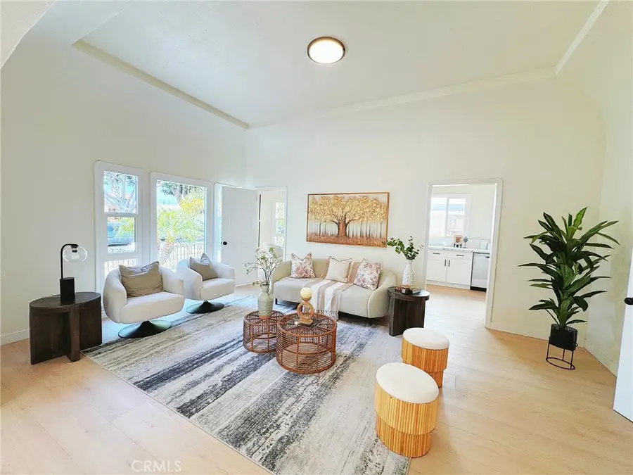 1171 E 60th Street, Los Angeles, CA 90001 - #3