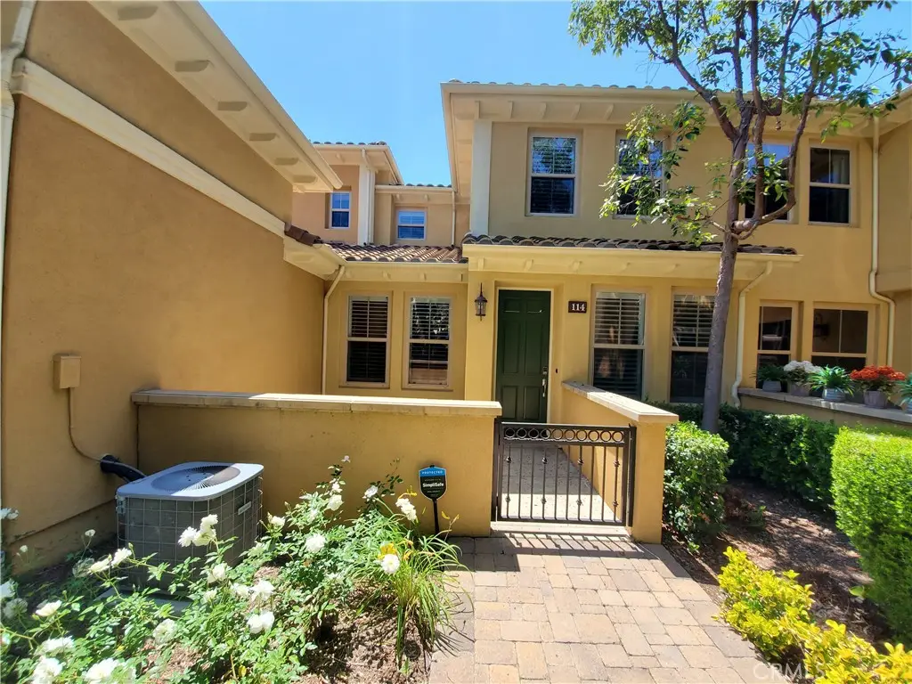 114 Chantilly, Irvine, CA 92620 - #1