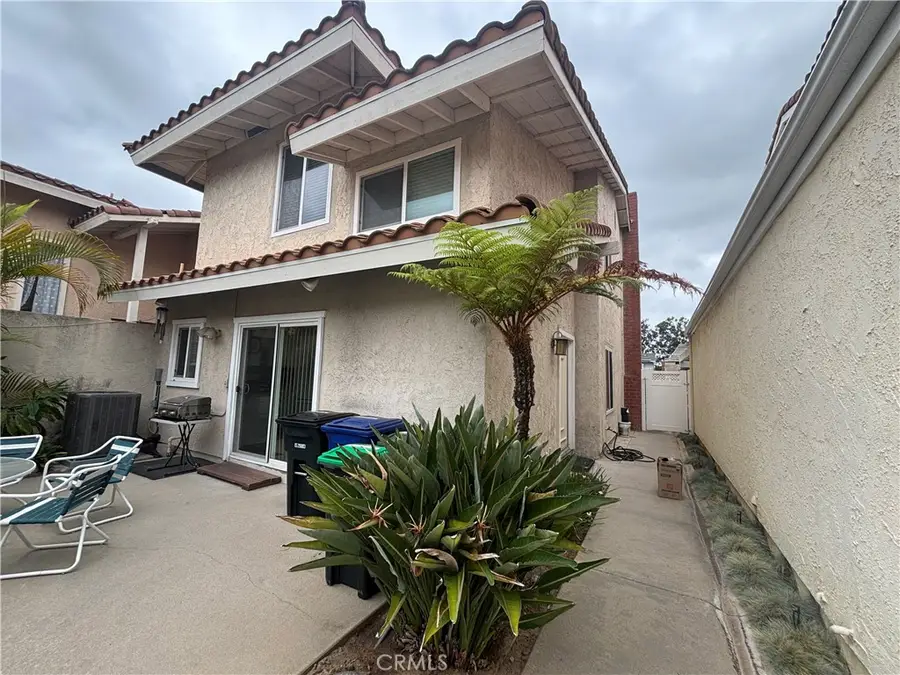 21821 Michigan Ln., Lake Forest, CA 92630 - #3
