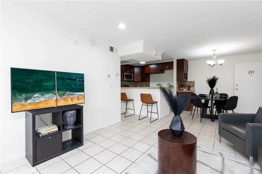 15000 Downey #211, Paramount, CA 90723 - #2