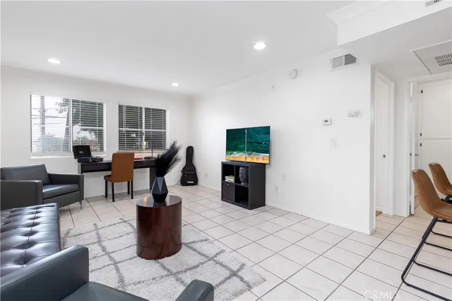 15000 Downey #211, Paramount, CA 90723 - #3