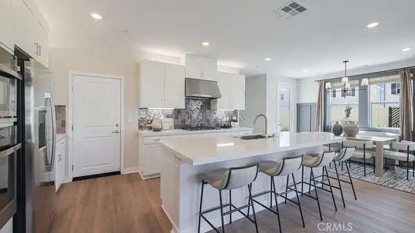 2164 Aneto Way, Santa Paula, CA 93060
