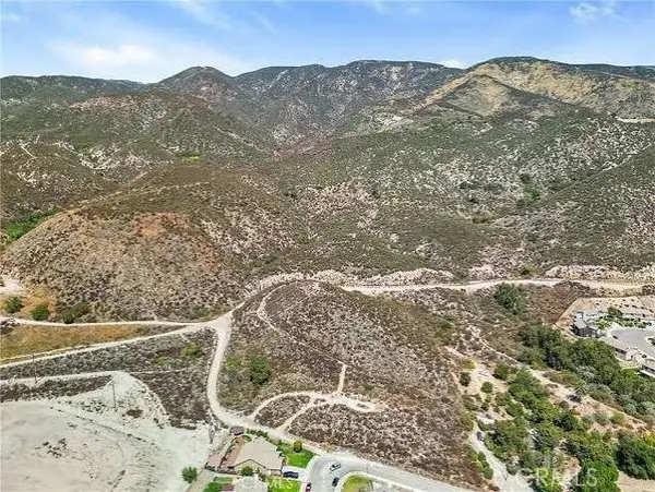 0 0, Victorville, CA 91205