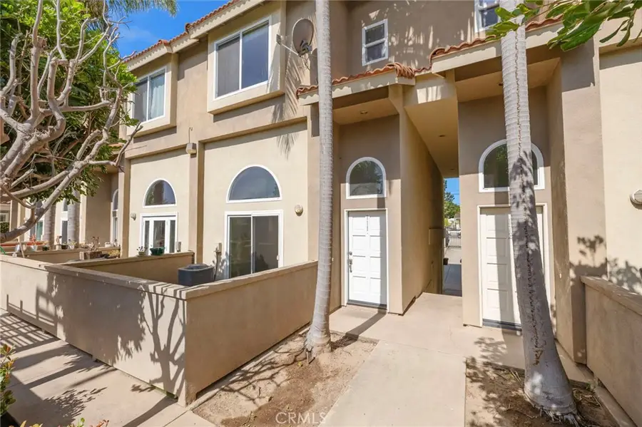 1940 Maple Avenue #111, Costa Mesa, CA 92627 - #2