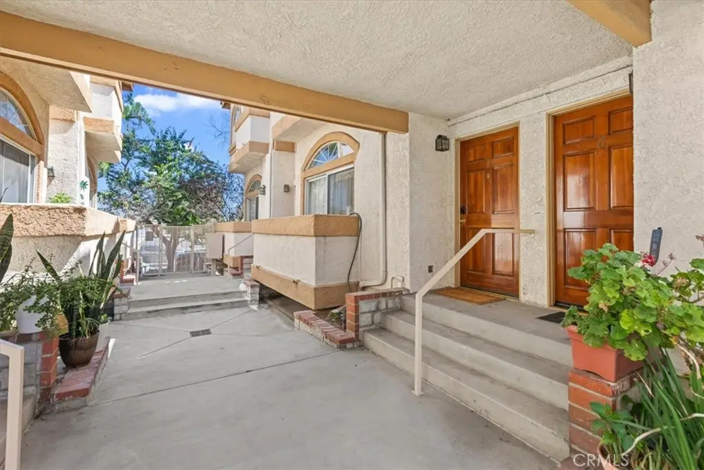 19932 Sherman Way #B, Winnetka, CA 91306 - #1