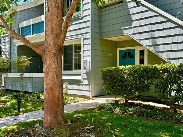19342 Sunray Lane #104, Huntington Beach, CA 92648