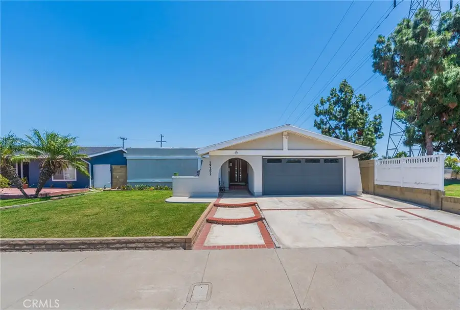 19202 Hickory, Huntington Beach, CA 92646 - #2