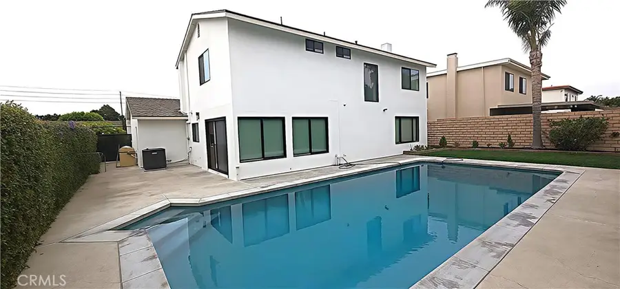 8711 Larkport Drive, Huntington Beach, CA 92646 - #3