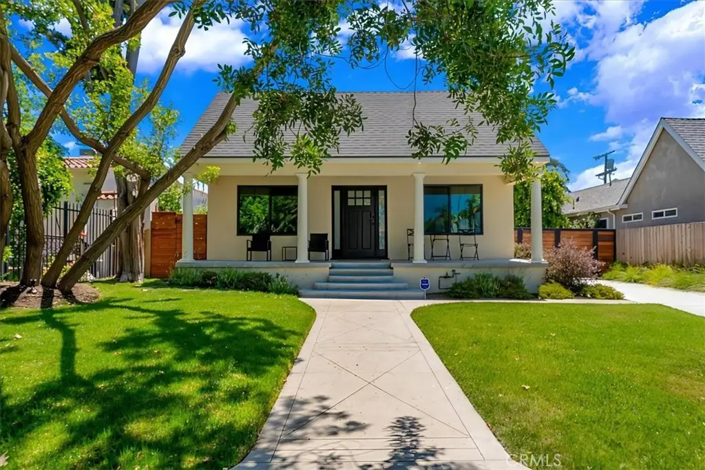 584 N Plymouth Boulevard, Los Angeles, CA 90004 - #1