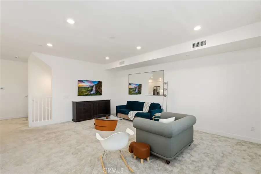 175 W La Palma Avenue #6, Anaheim, CA 92801 - #3