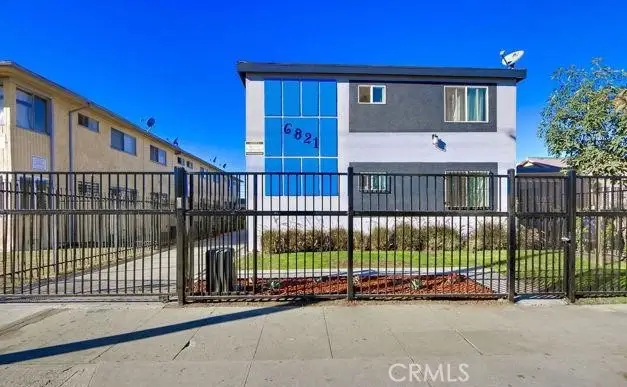 6821 11th Ave., Los Angeles, CA 90043 - #1
