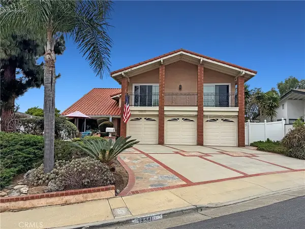 19441 Summer Breeze Lane, Huntington Beach, CA 92648