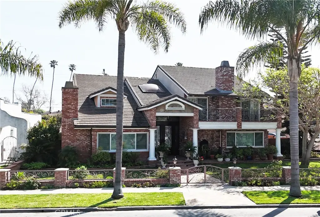 920 11th, Huntington Beach, CA 92648 - #1