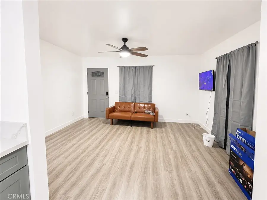 210 S Raitt, Santa Ana, CA 92703 - #2