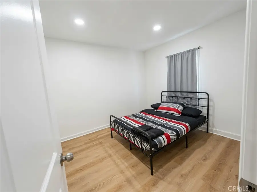 210 S Raitt, Santa Ana, CA 92703 - #3