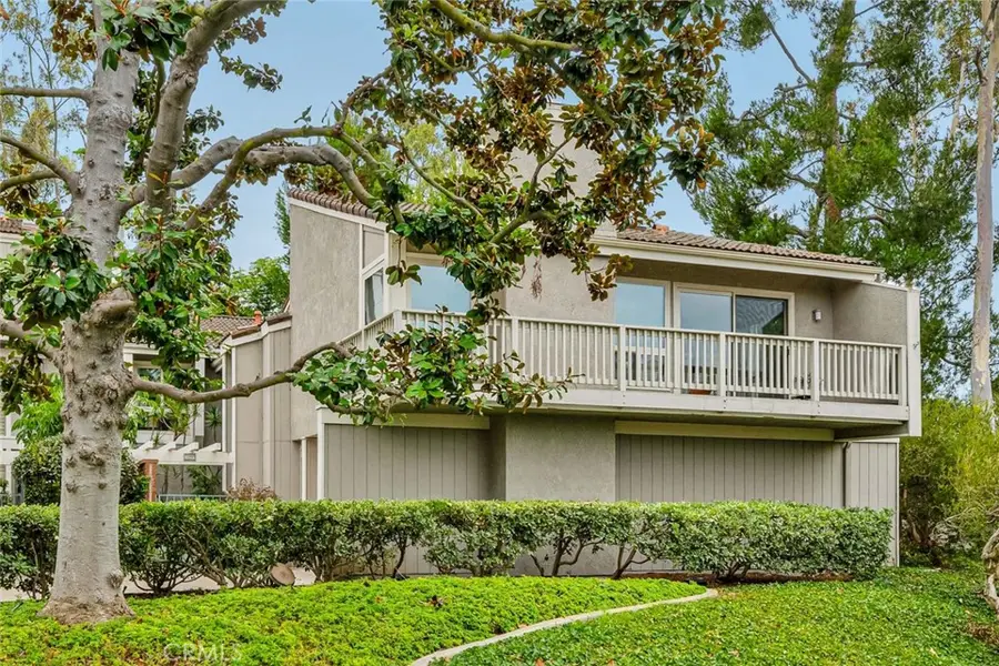 22 Rocky Knoll, Irvine, CA 92612 - #2