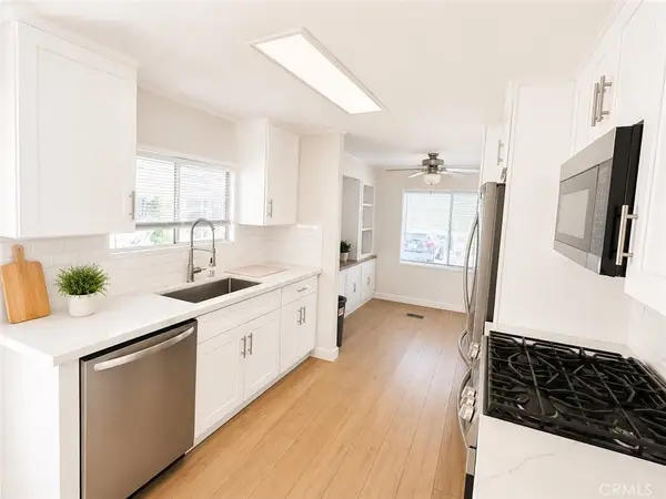 15621 Beach, Westminster, CA 92683