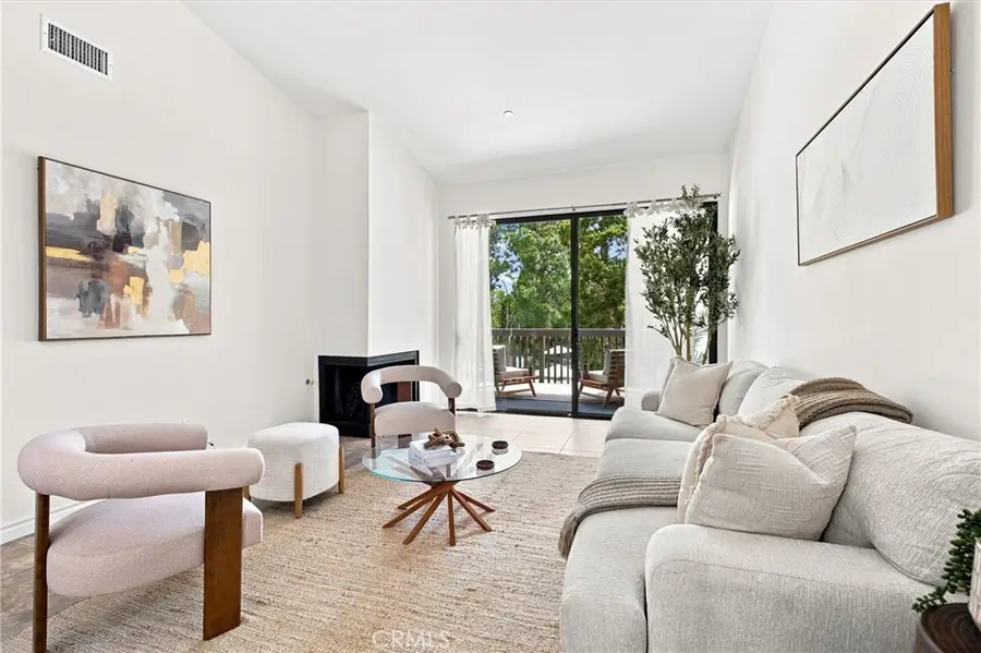 2538 W Macarthur Boulevard #J, Santa Ana, CA 92704 - #2