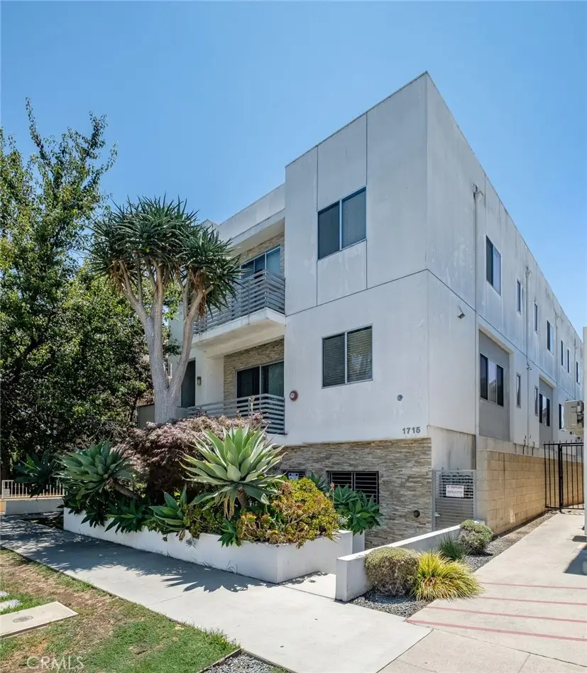 1715 Armacost Avenue #2, Los Angeles, CA 90025 - #2