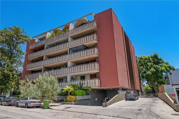 11044 Ophir #403, Los Angeles, CA 90024