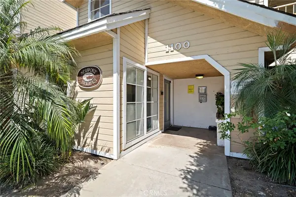 1100 Newport Avenue #404, Long Beach, CA 90804