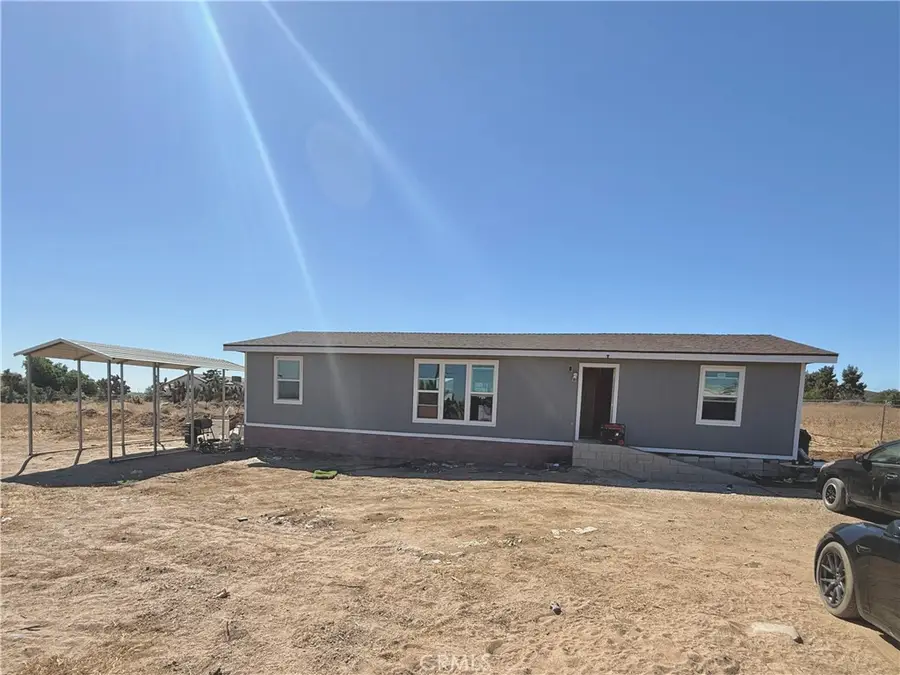 9589 Paramount, Phelan, CA 92371 - #2