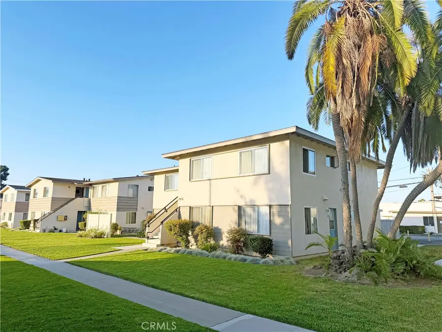 2976 Royal Palm, Costa Mesa, CA 92626 - #3