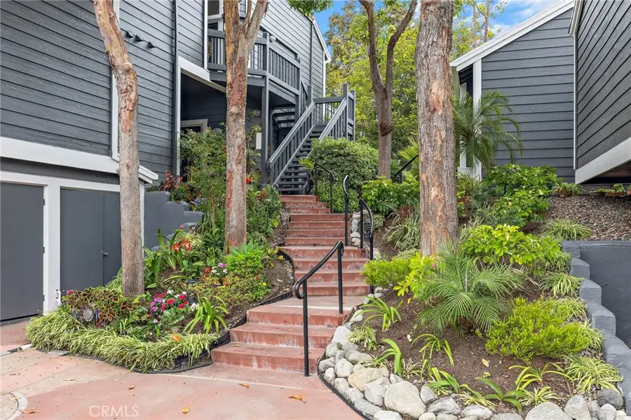 8206 Bridgepoint #206, Huntington Beach, CA 92646 - #2