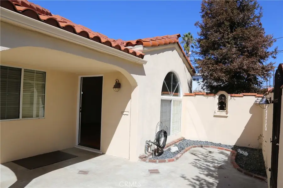 5315 Riverton Avenue, North Hollywood, CA 91601 - #3